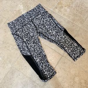 Lululemon Crop Leggings / Tights